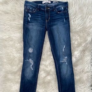 Hollister super skinny jeans- Size 5L
